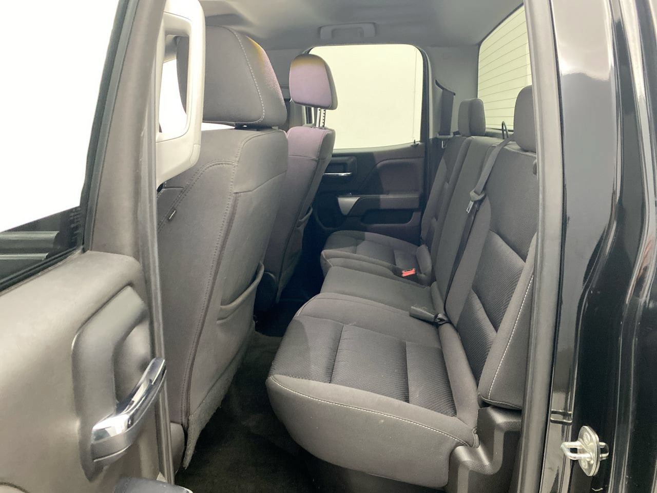 Used 2018 Chevrolet Silverado 1500 LT w/ All Star Edition AWD/4WD image 24