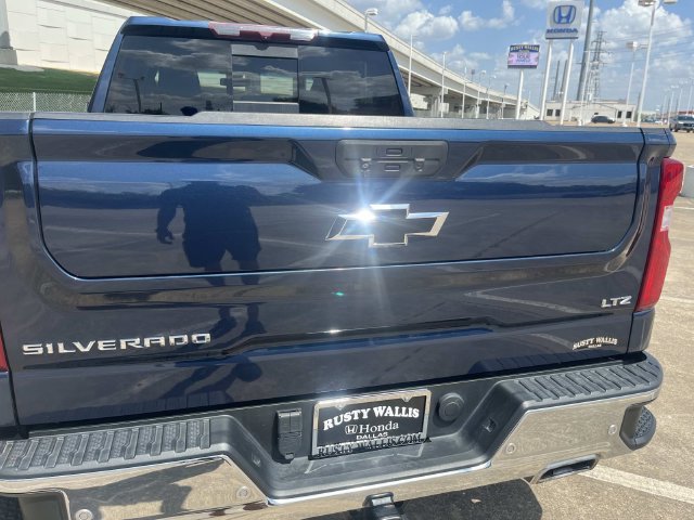 Used 2022 Chevrolet Silverado 1500 LTZ w/ Safety Package II AWD/4WD image 19