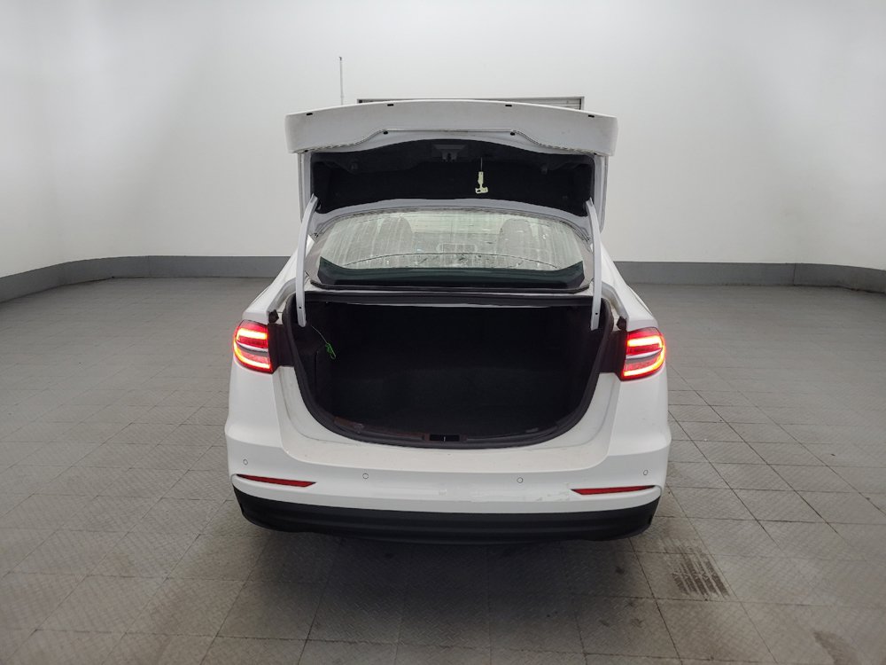 Used 2020 Ford Fusion SE FWD image 29
