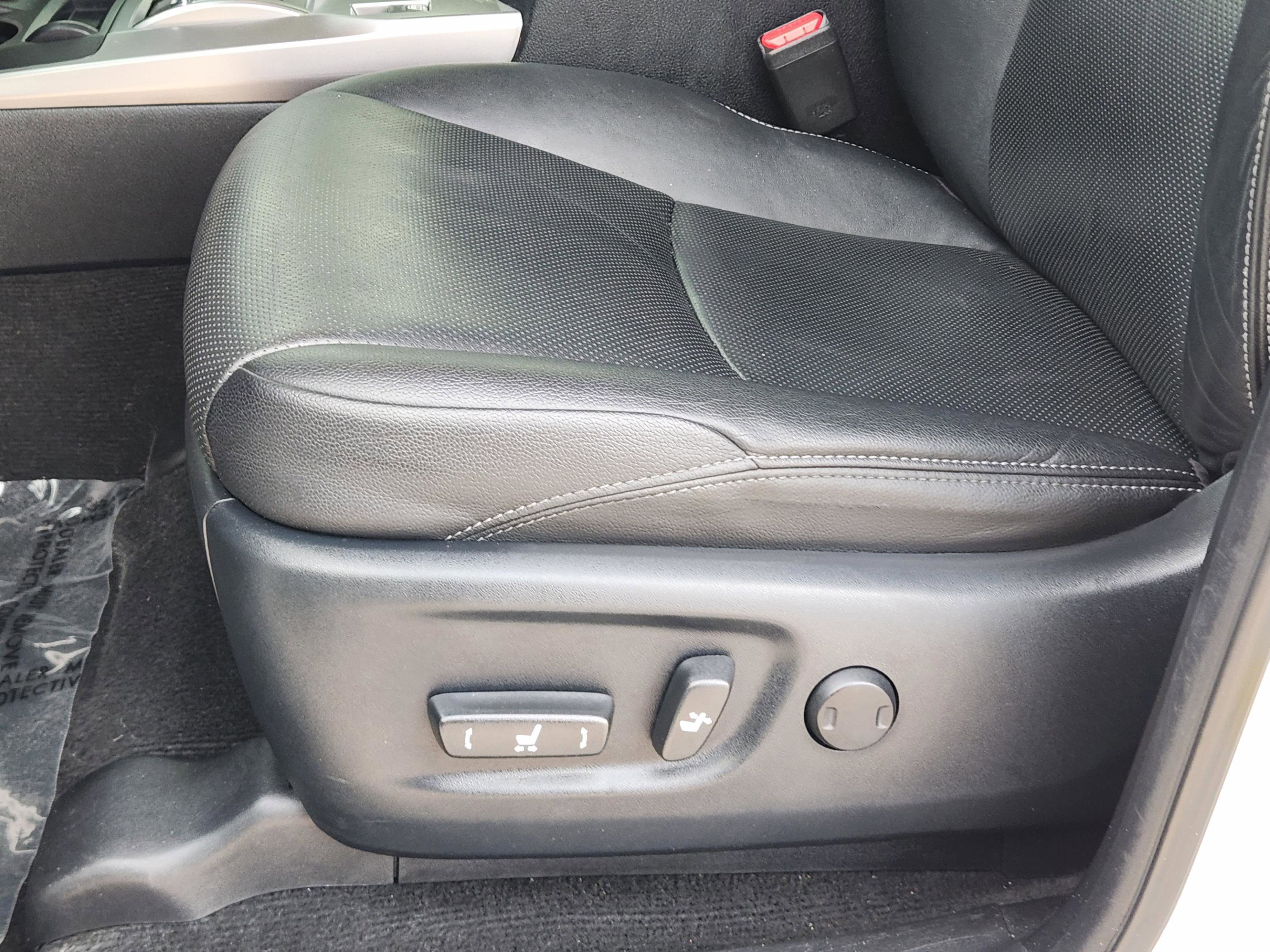 Used 2020 Toyota 4Runner Limited AWD/4WD image 19