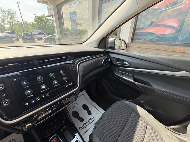 Used 2023 Chevrolet Bolt EUV LT FWD image 32