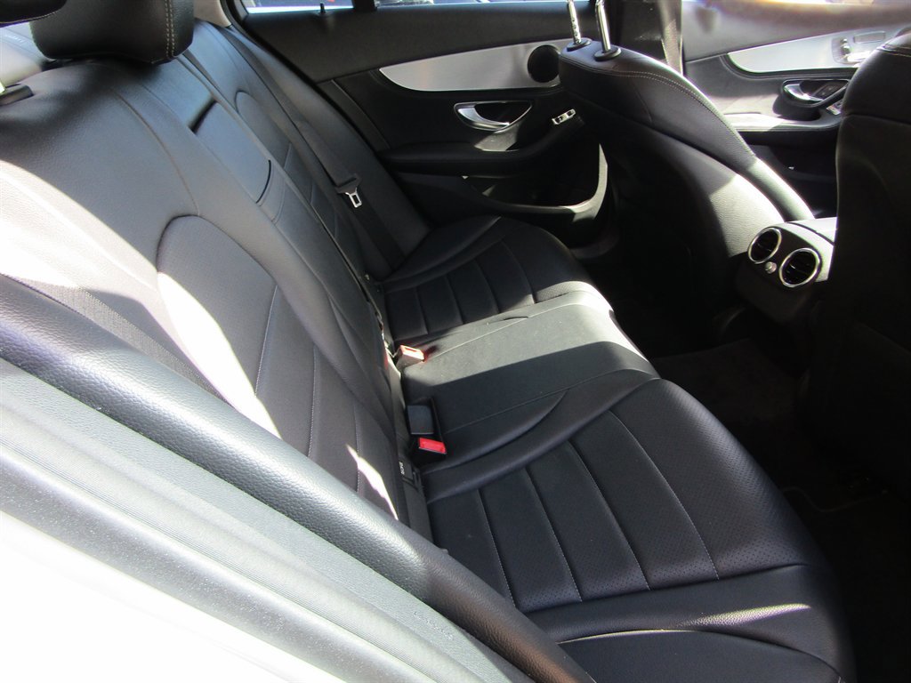 Used 2016 Mercedes-Benz C 300 4MATIC Sedan image 6