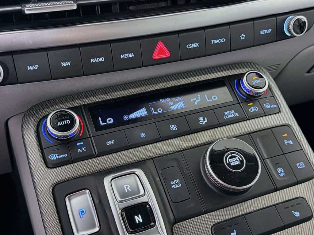 Used 2024 Hyundai Palisade SEL FWD image 20