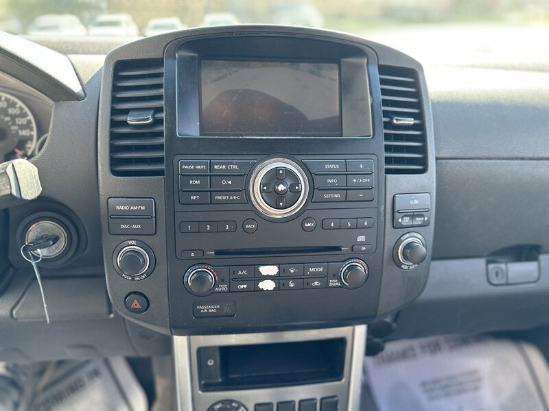 Used 2008 Nissan Pathfinder SE AWD/4WD image 20