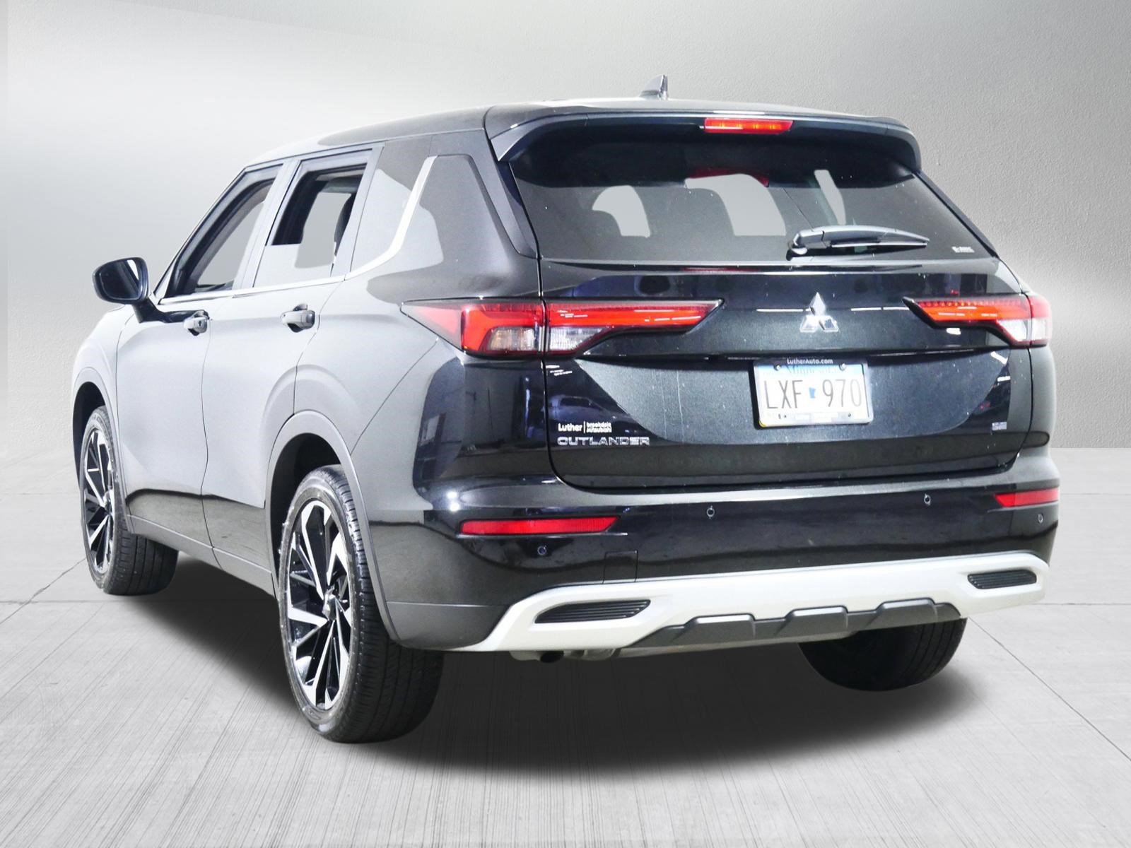 Used 2024 Mitsubishi Outlander SE AWD/4WD image 5