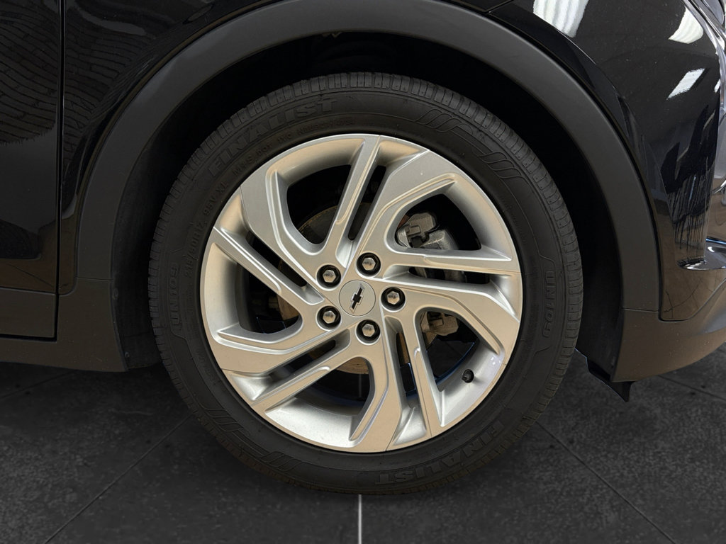 Used 2022 Chevrolet Bolt LT FWD image 15