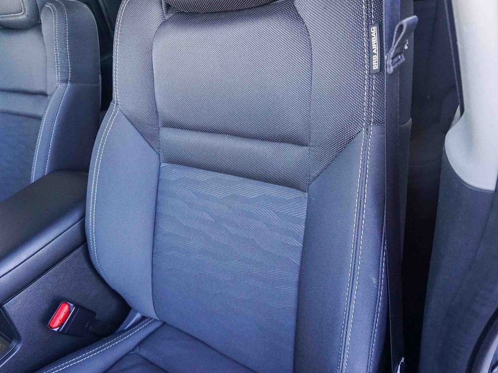 Used 2024 Nissan Frontier SV image 21