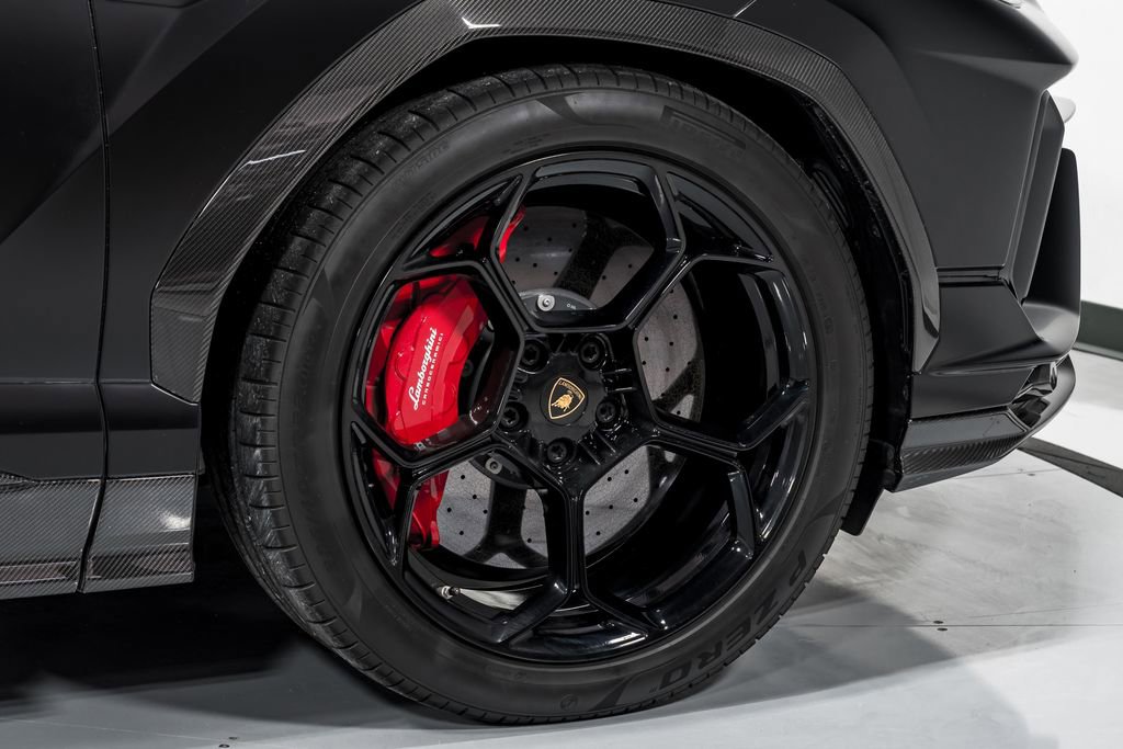 Used 2023 Lamborghini Urus Performante AWD/4WD image 55