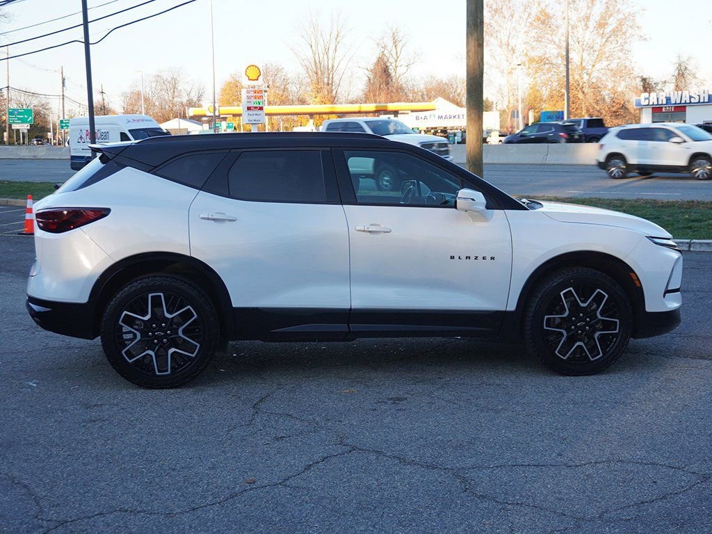 Used 2024 Chevrolet Blazer RS w/ Driver Confidence II Package image 22