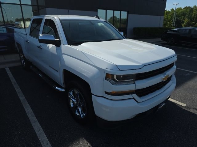 Used 2018 Chevrolet Silverado 1500 Custom w/ Custom Value Package AWD/4WD image 1