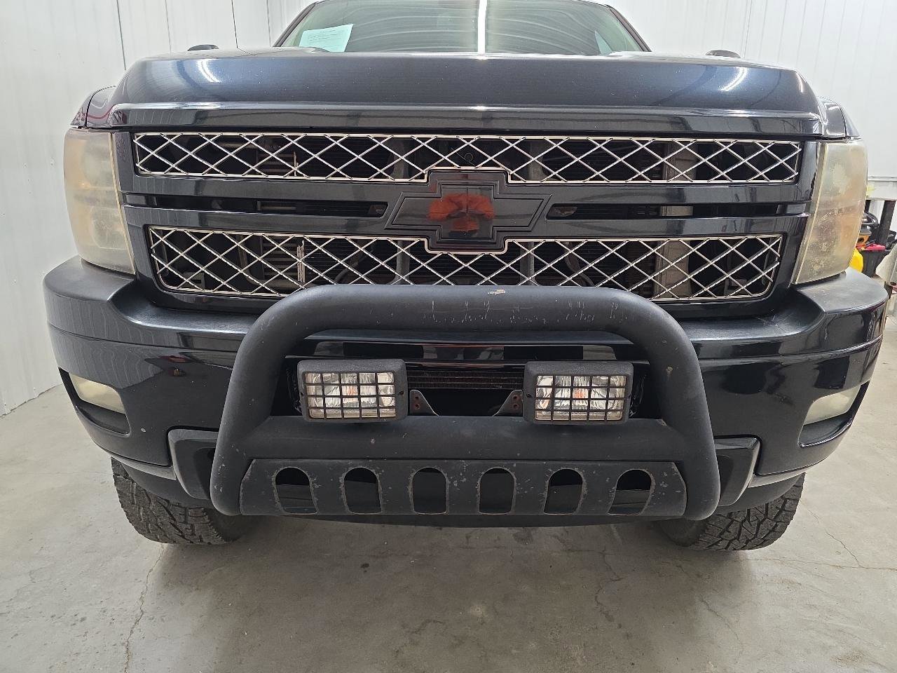 Used 2013 Chevrolet Silverado 2500 LTZ w/ LTZ Plus Package image 22