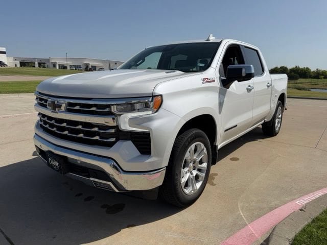 Used 2022 Chevrolet Silverado 1500 LTZ w/ LTZ Convenience Package II AWD/4WD image 8