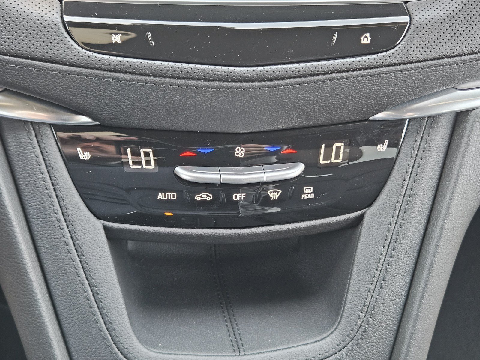 New 2026 Cadillac XT5 Luxury FWD image 14