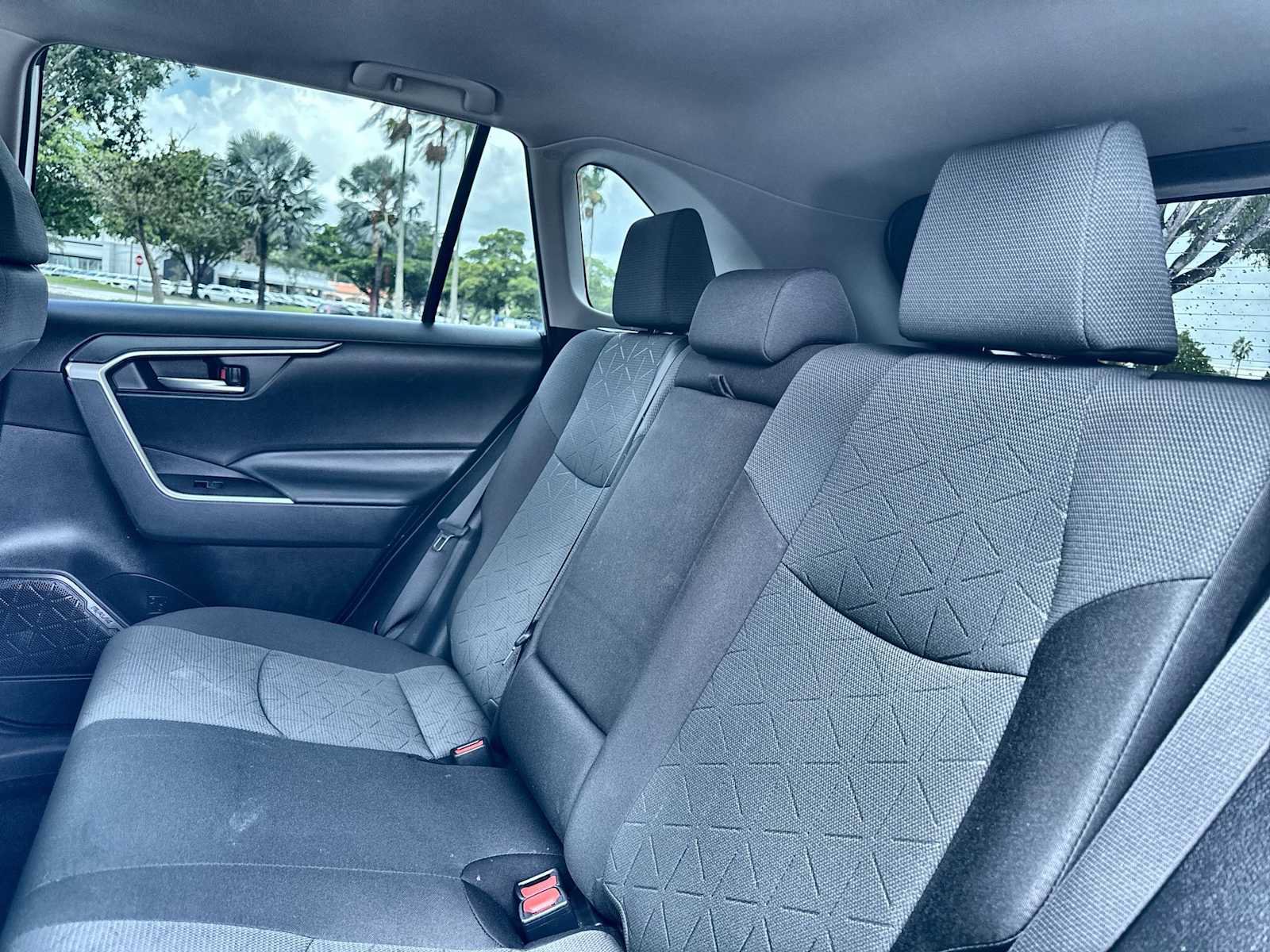 Used 2024 Toyota RAV4 XLE w/ Convenience Package FWD image 22