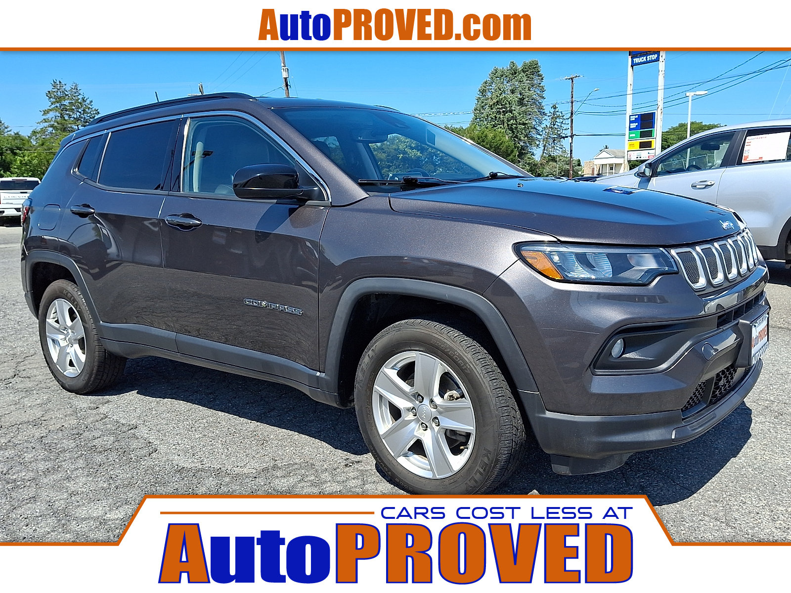Used 2022 Jeep Compass Latitude w/ Convenience Group AWD/4WD image 1