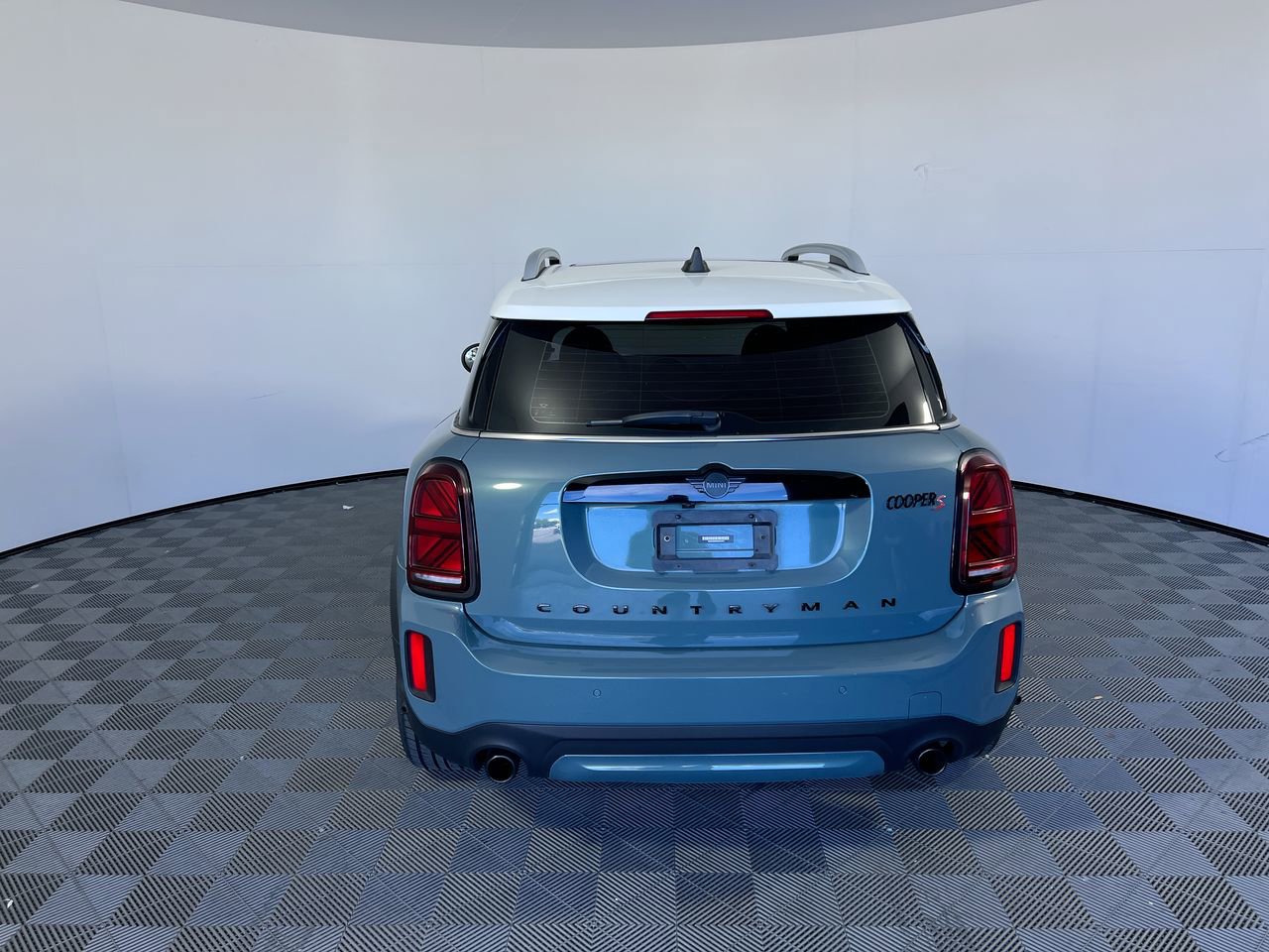 Used 2022 MINI Cooper Countryman S w/ Premium Package FWD image 4