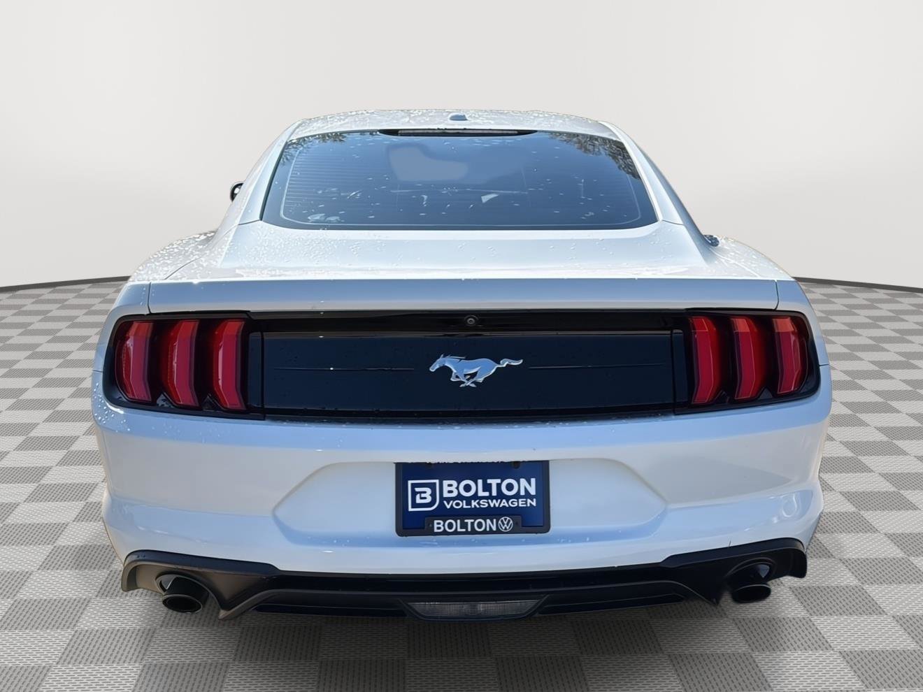 Used 2020 Ford Mustang Coupe image 4