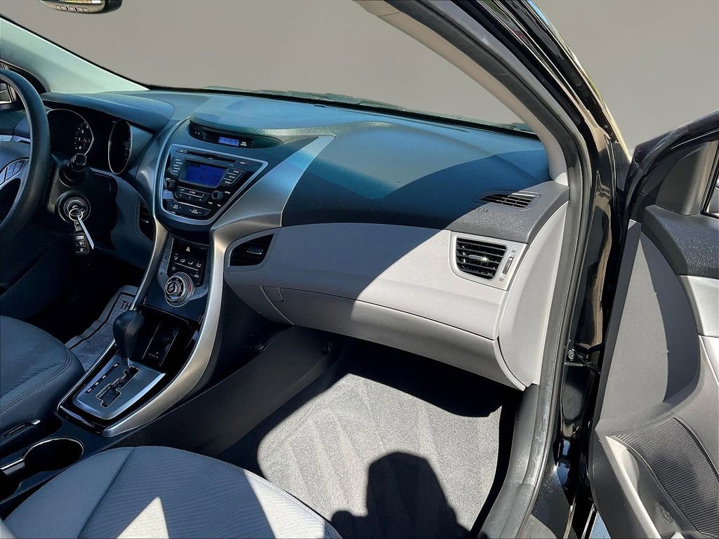 Used 2013 Hyundai Elantra Sedan FWD image 24