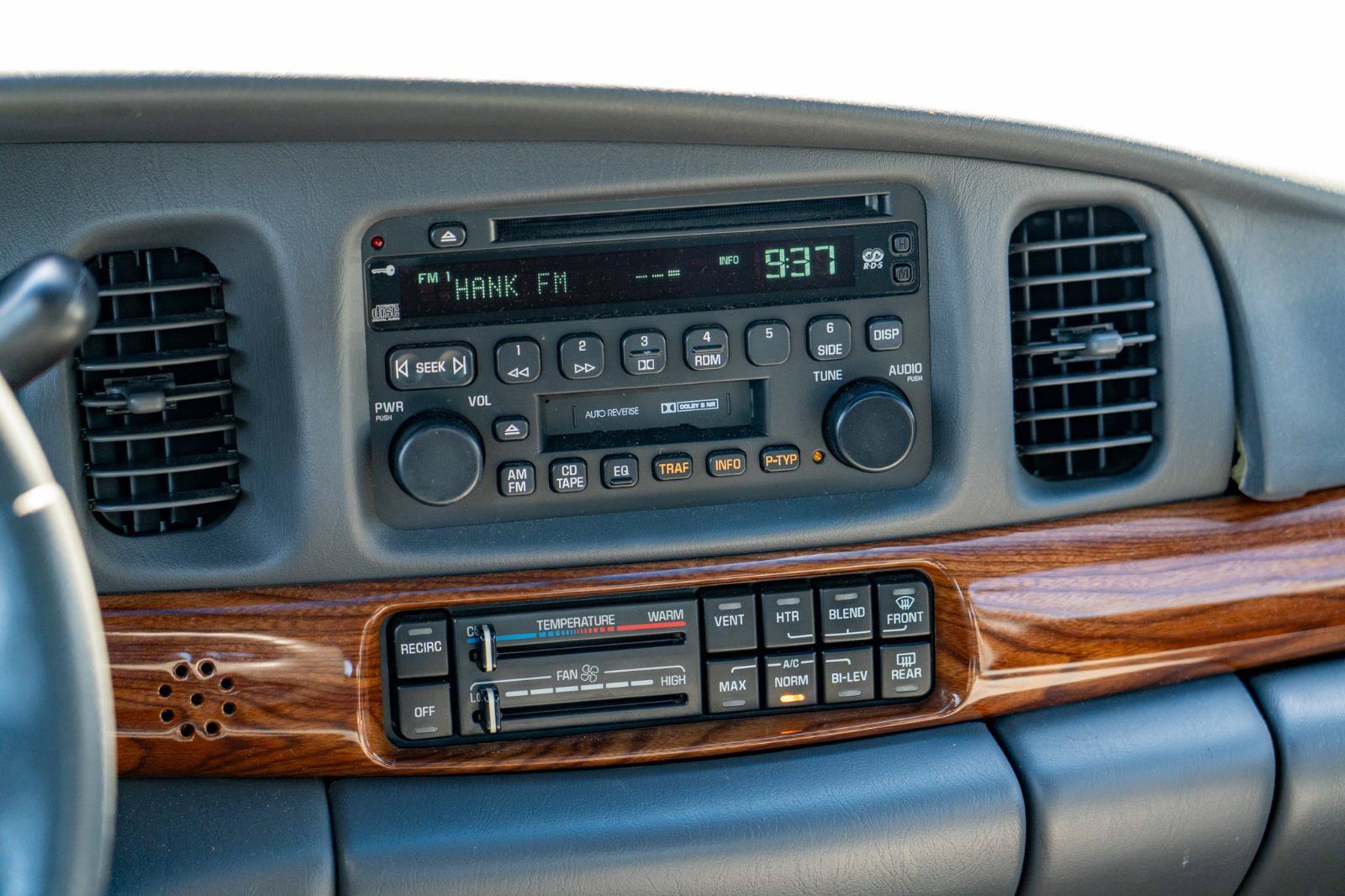Used 2002 Buick Le Sabre Custom w/ Luxury Pkg FWD image 23