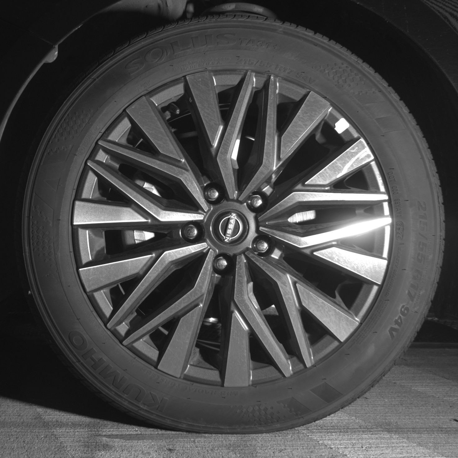 Used 2025 Nissan Altima 2.5 SV FWD image 12
