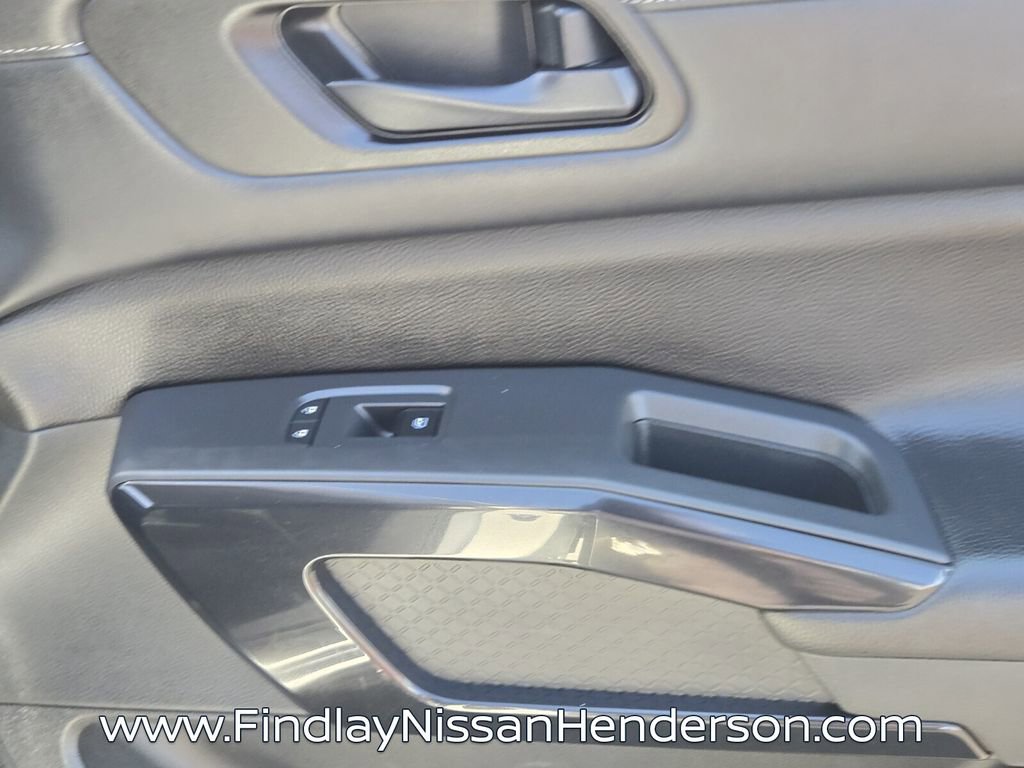 Used 2024 Nissan Pathfinder SV AWD/4WD image 19