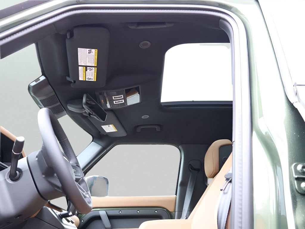 New 2026 Land Rover Defender 130 X-Dynamic SE AWD/4WD image 38