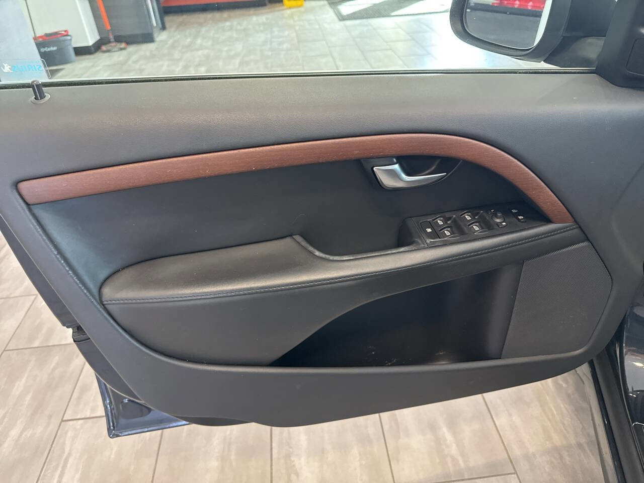 Used 2010 Volvo S80 3.2 image 13