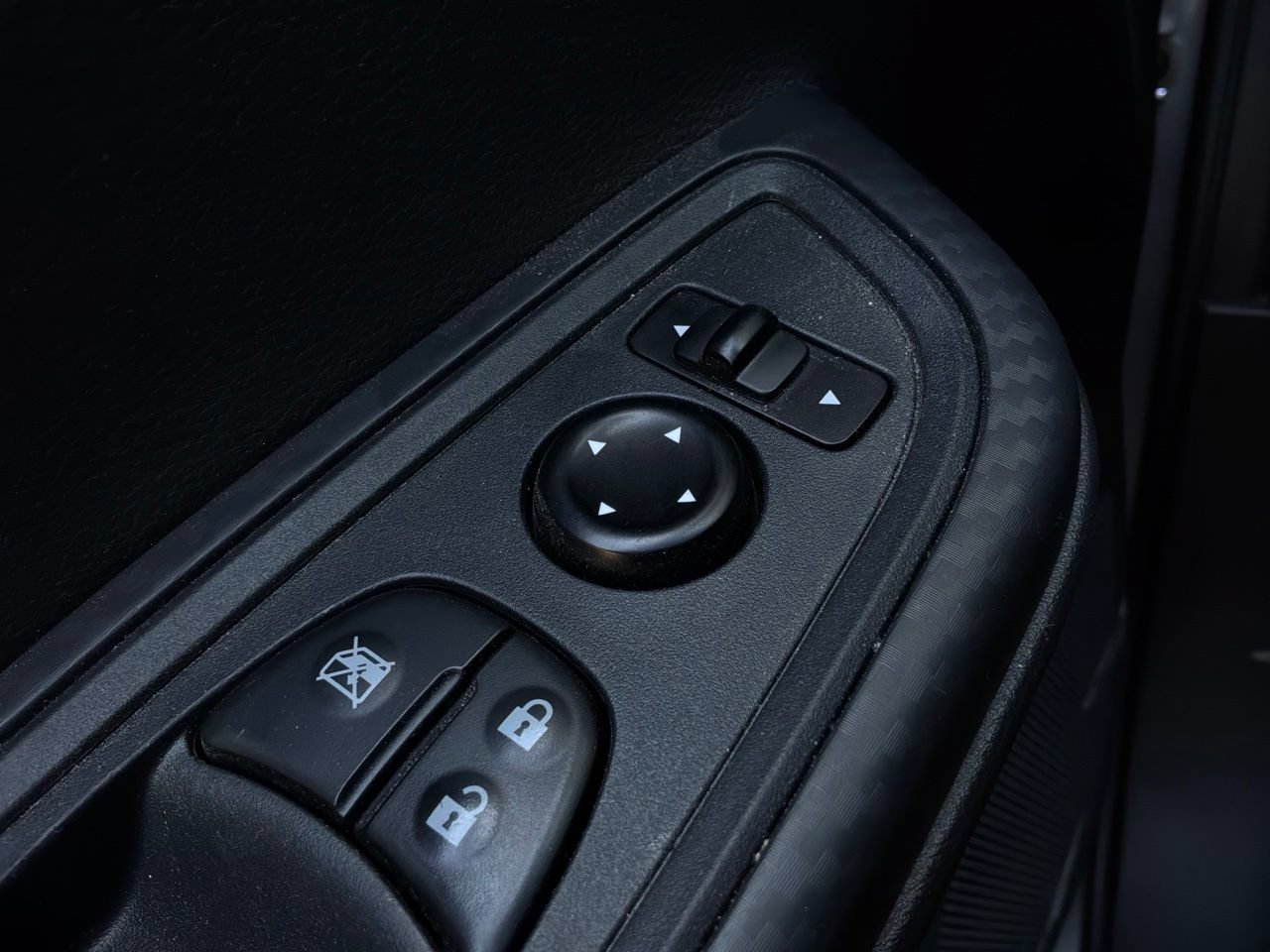 Used 2025 Nissan Versa SV w/ Trunk Package FWD image 22