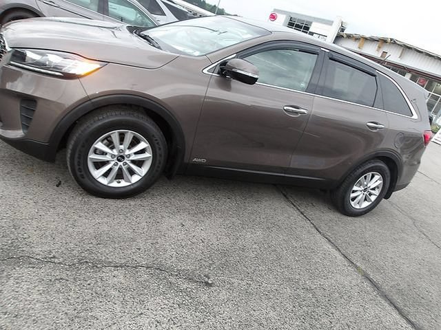 Used 2020 Kia Sorento LX AWD/4WD image 4