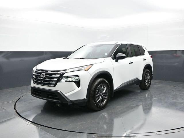Used 2025 Nissan Rogue S FWD image 8