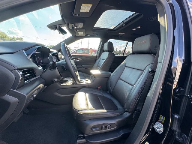 Used 2023 Chevrolet Traverse High Country w/ LPO, Floor Liner Package AWD/4WD image 19