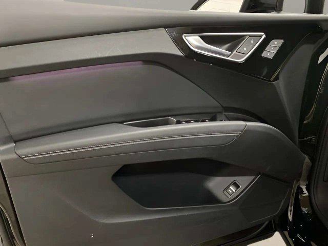 Used 2023 Audi Q4 e-tron Premium Plus w/ Premium Plus AWD/4WD image 29