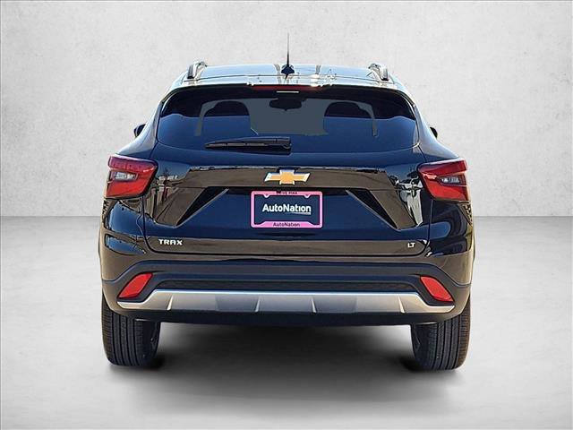 New 2026 Chevrolet Trax LT w/ Driver Confidence Package FWD image 8