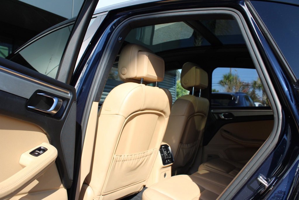Used 2017 Porsche Macan GTS image 31