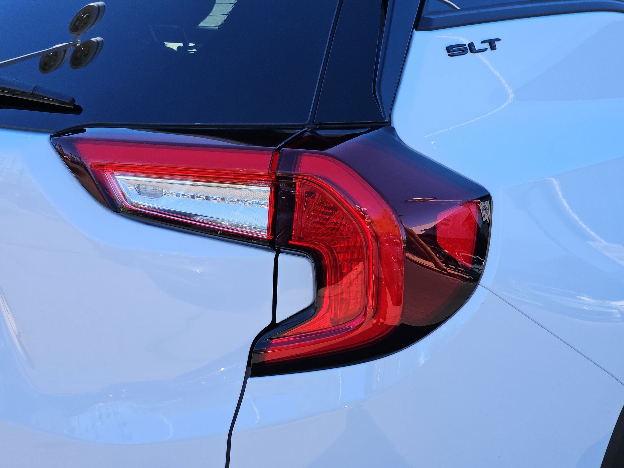 Used 2024 GMC Terrain SLT w/ Elevation Edition AWD/4WD image 11