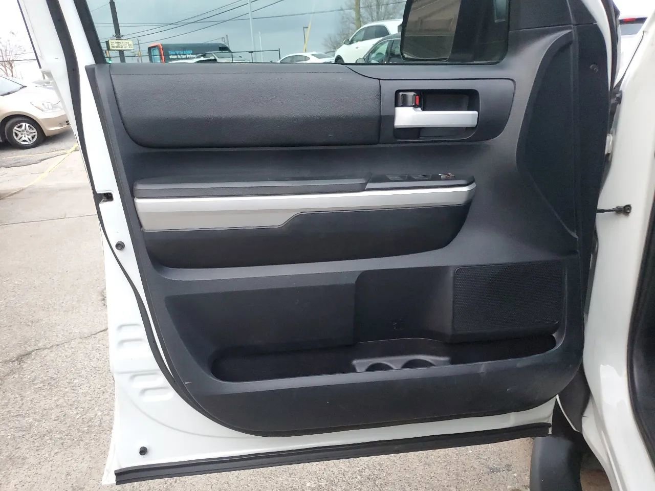 Used 2016 Toyota Tundra SR5 RWD image 31