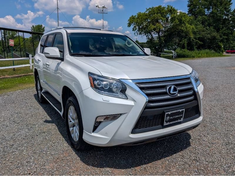 Used 2019 Lexus GX 460 Premium AWD/4WD image 3