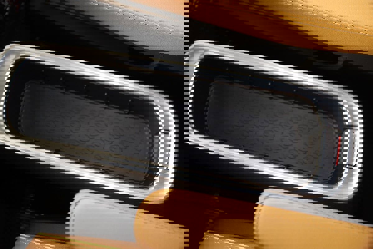 Used 2025 Volkswagen ID. Buzz Pro S image 35