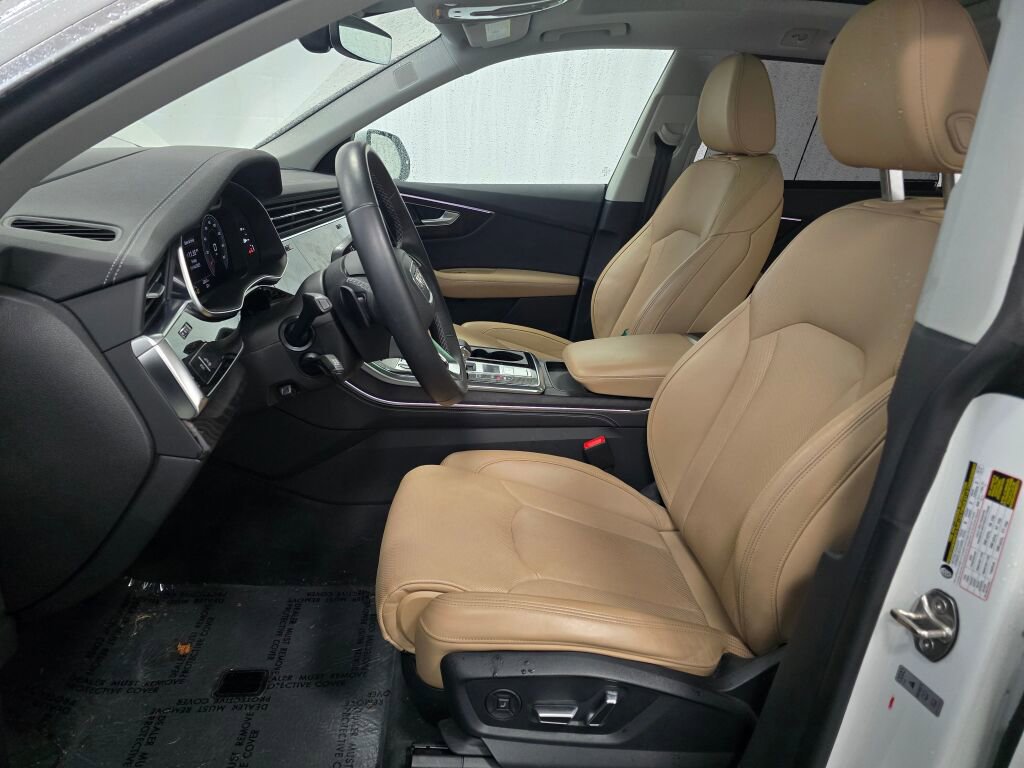 Used 2024 Audi Q8 Prestige w/ Prestige Package image 13