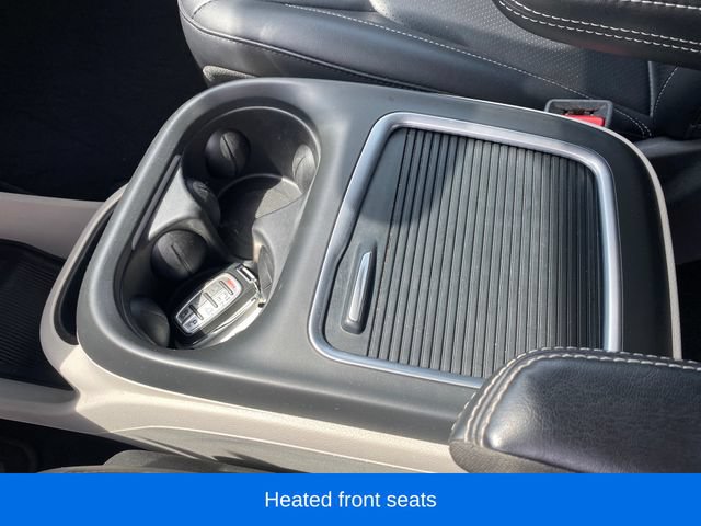 Used 2024 Chrysler Pacifica Touring-L FWD image 12
