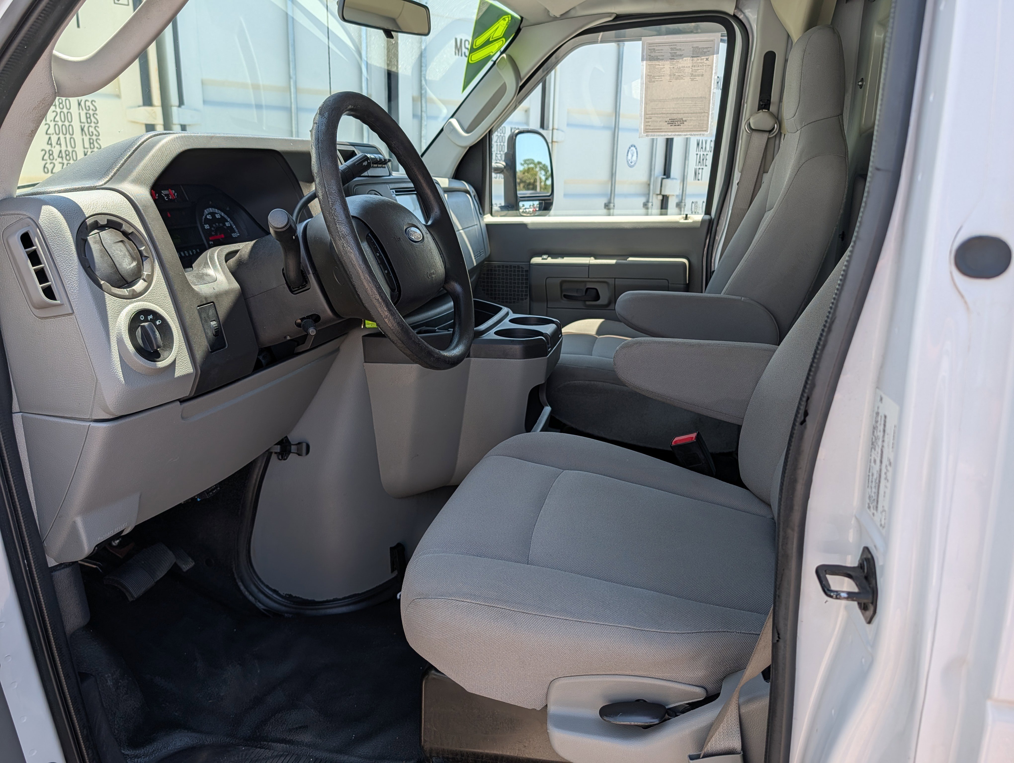 Used 2017 Ford E-350 and Econoline 350 Super Duty w/ Power Windows & Locks Group RWD image 27