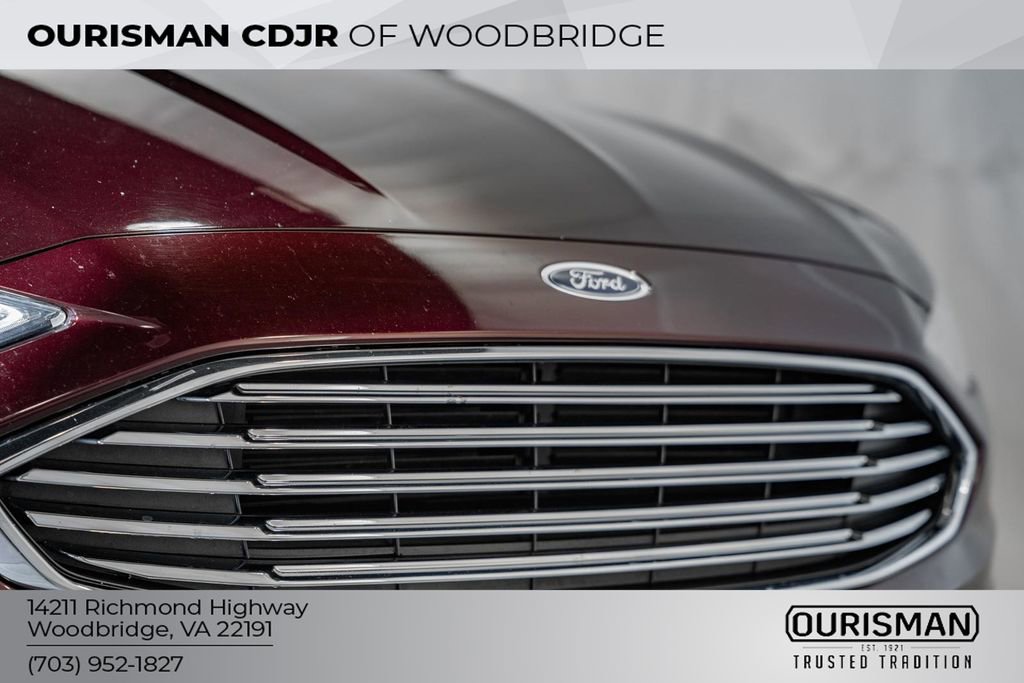 Used 2017 Ford Fusion Titanium image 9