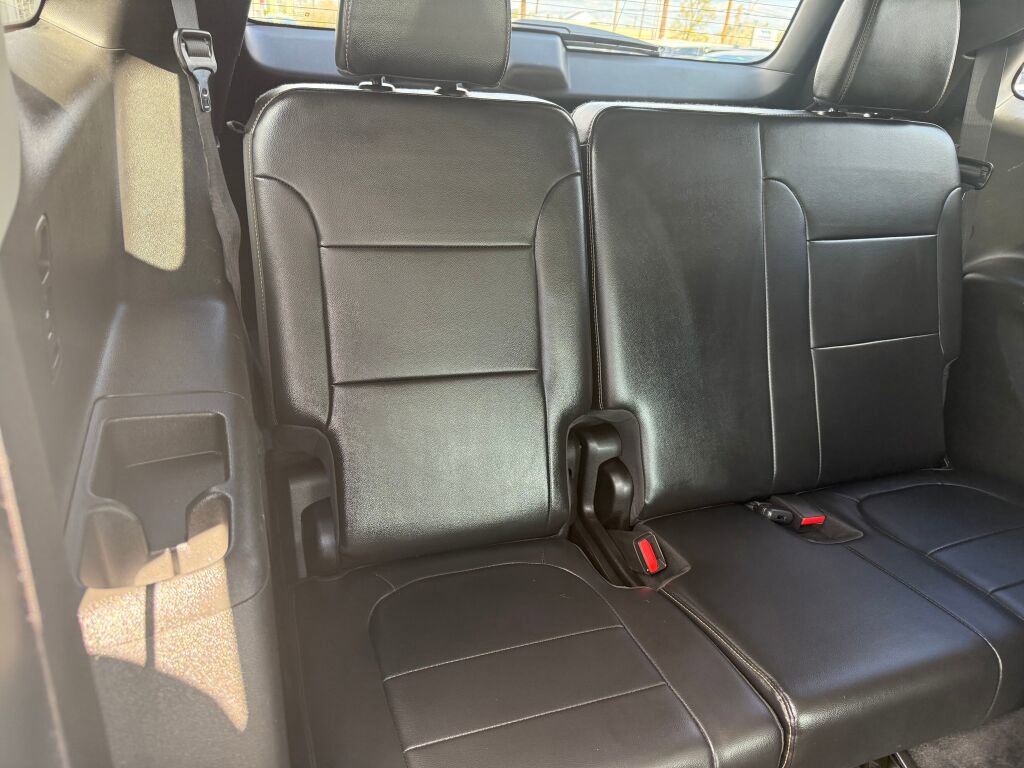 Used 2019 Chevrolet Traverse LT w/ LT Premium Package AWD/4WD image 31