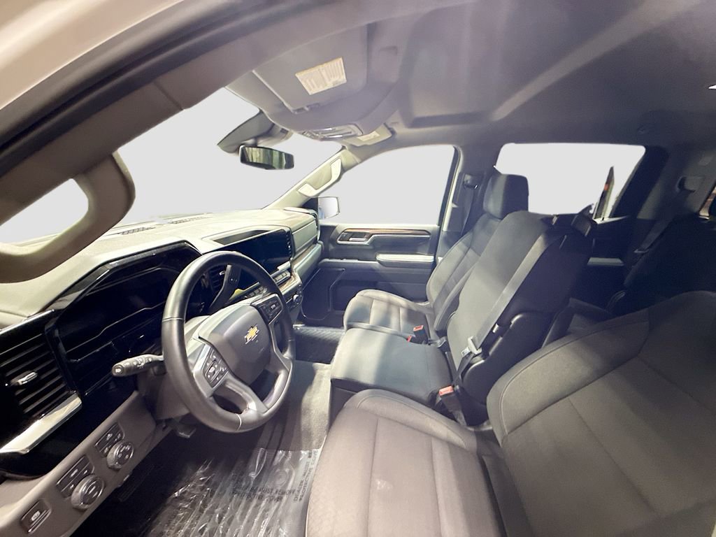 Used 2024 Chevrolet Silverado 1500 LT image 21