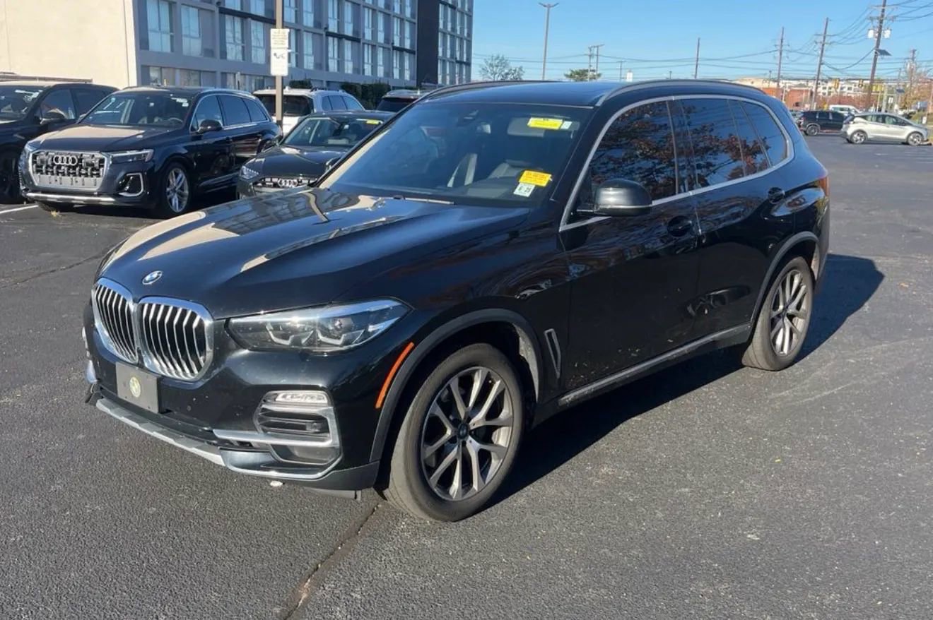 Used 2020 BMW X5 xDrive40i w/ Premium Package image 1