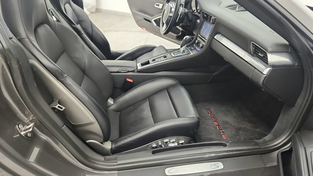 Used 2013 Porsche 911 Carrera 4S AWD/4WD image 38