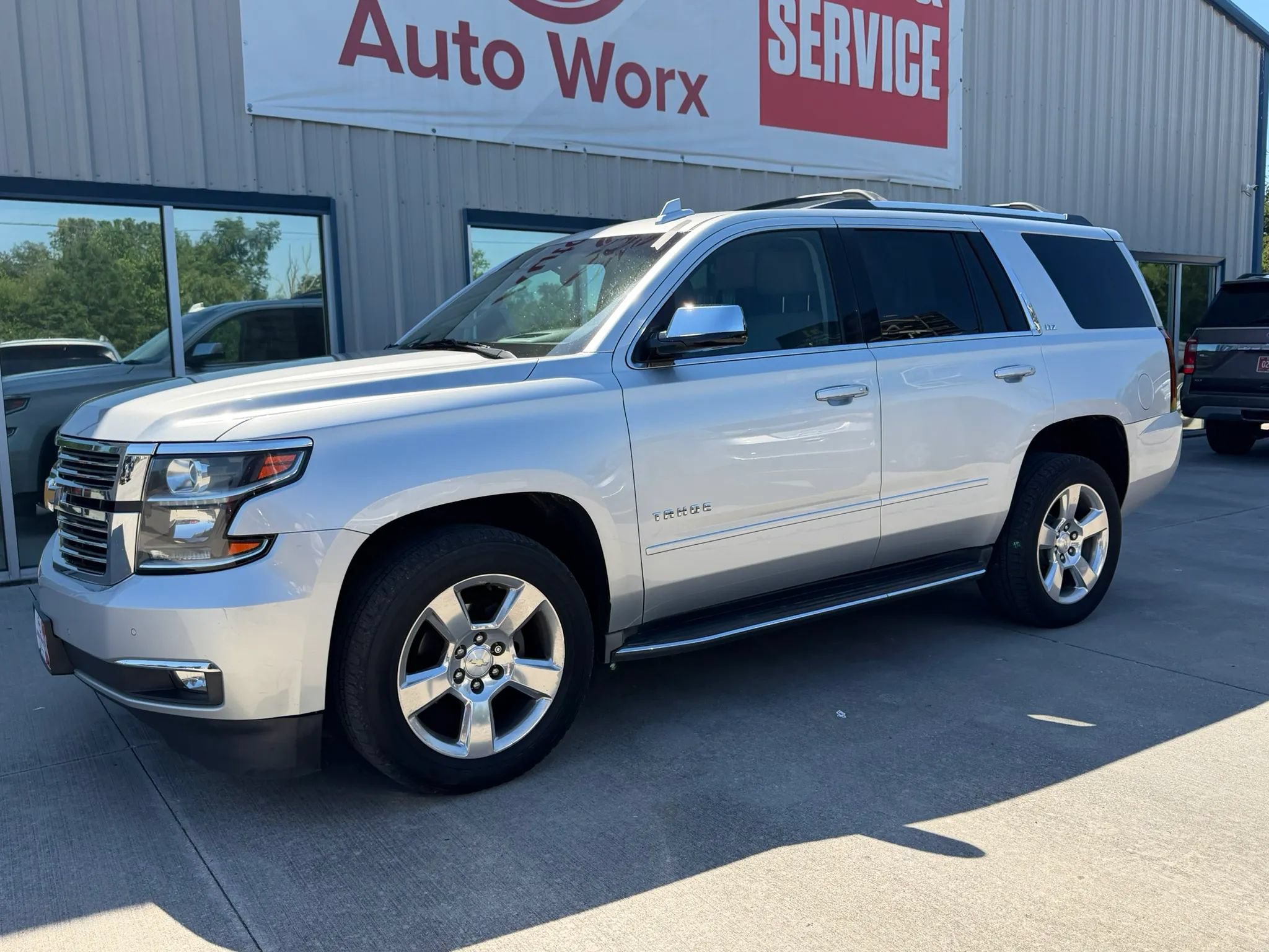 Used 2016 Chevrolet Tahoe LTZ AWD/4WD image 27