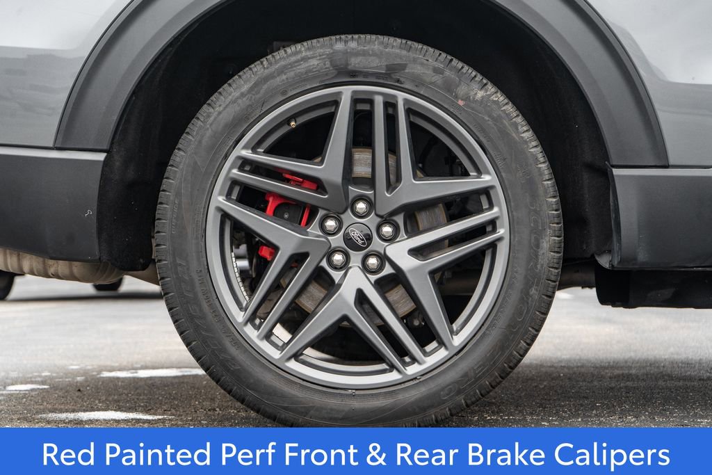 Used 2025 Ford Explorer ST-Line w/ ST-Line Street Pack AWD/4WD image 9