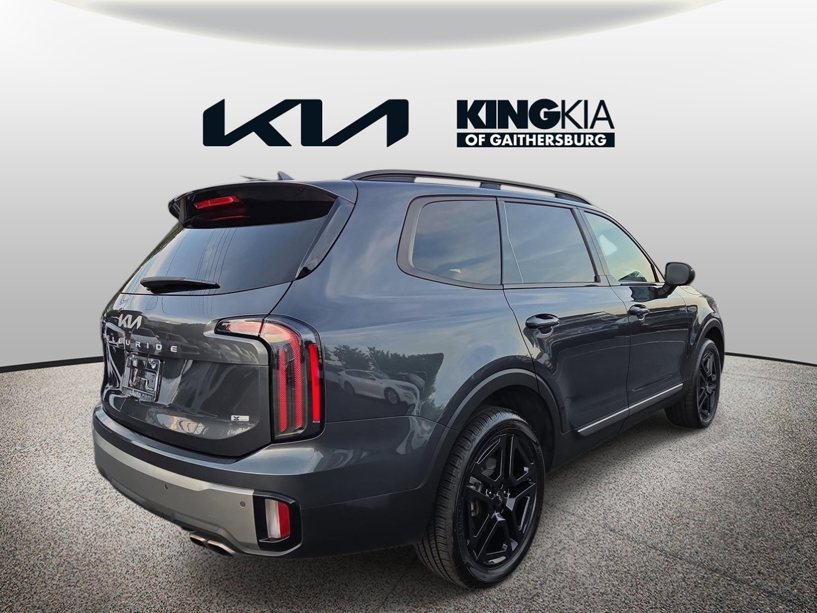 Used 2023 Kia Telluride EX X-Line AWD/4WD image 3