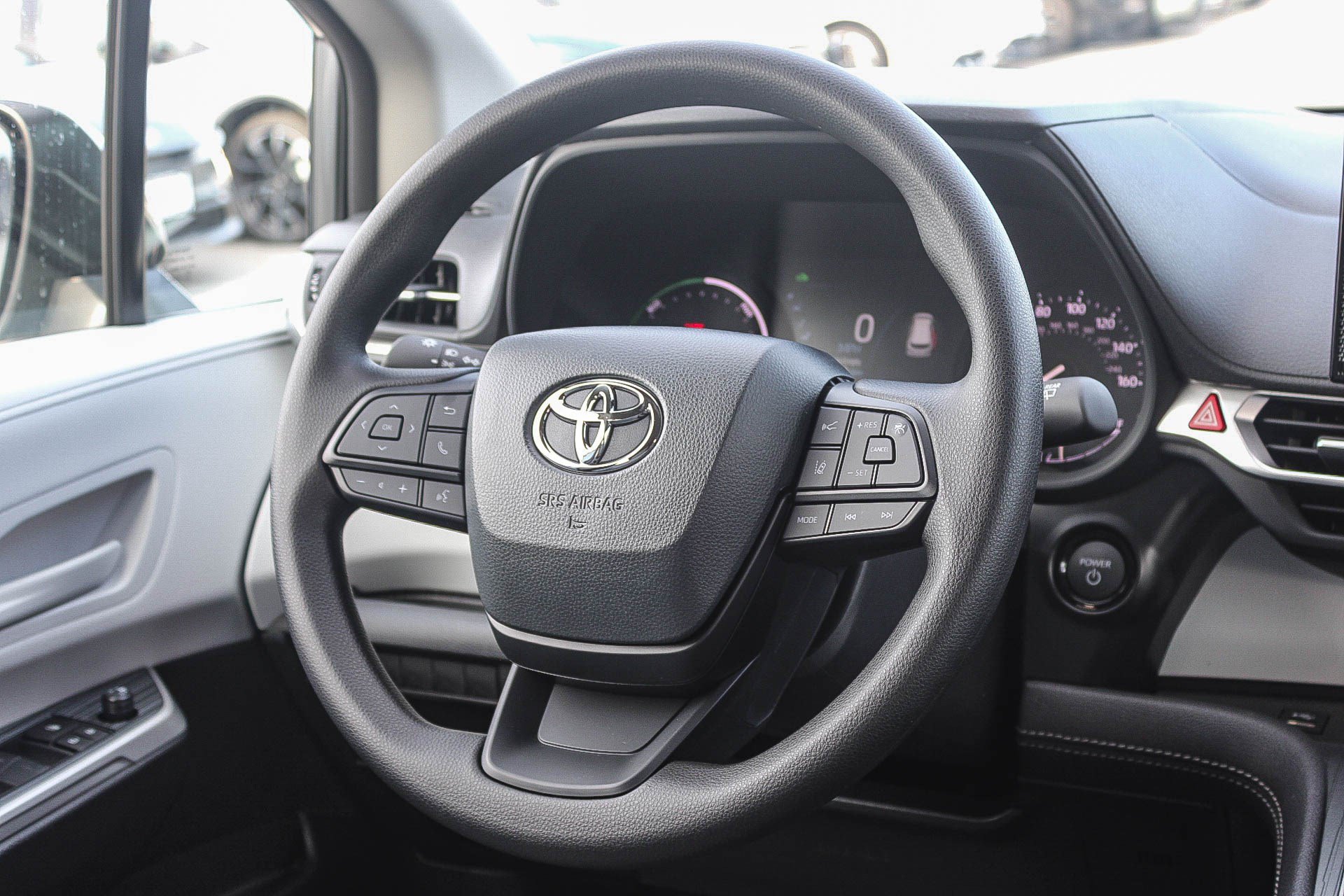 New 2026 Toyota Sienna LE FWD image 18